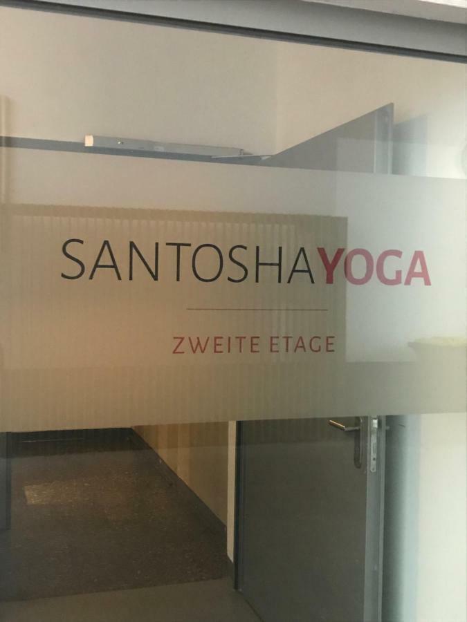 Apartment In Der Yogaschule Κολωνία Εξωτερικό φωτογραφία